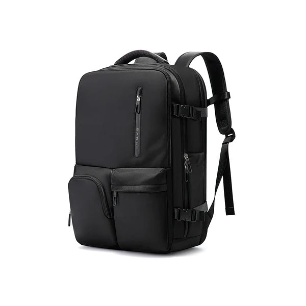 Mochila negra, ideal para tu día a día o para llevar en tu viaje.