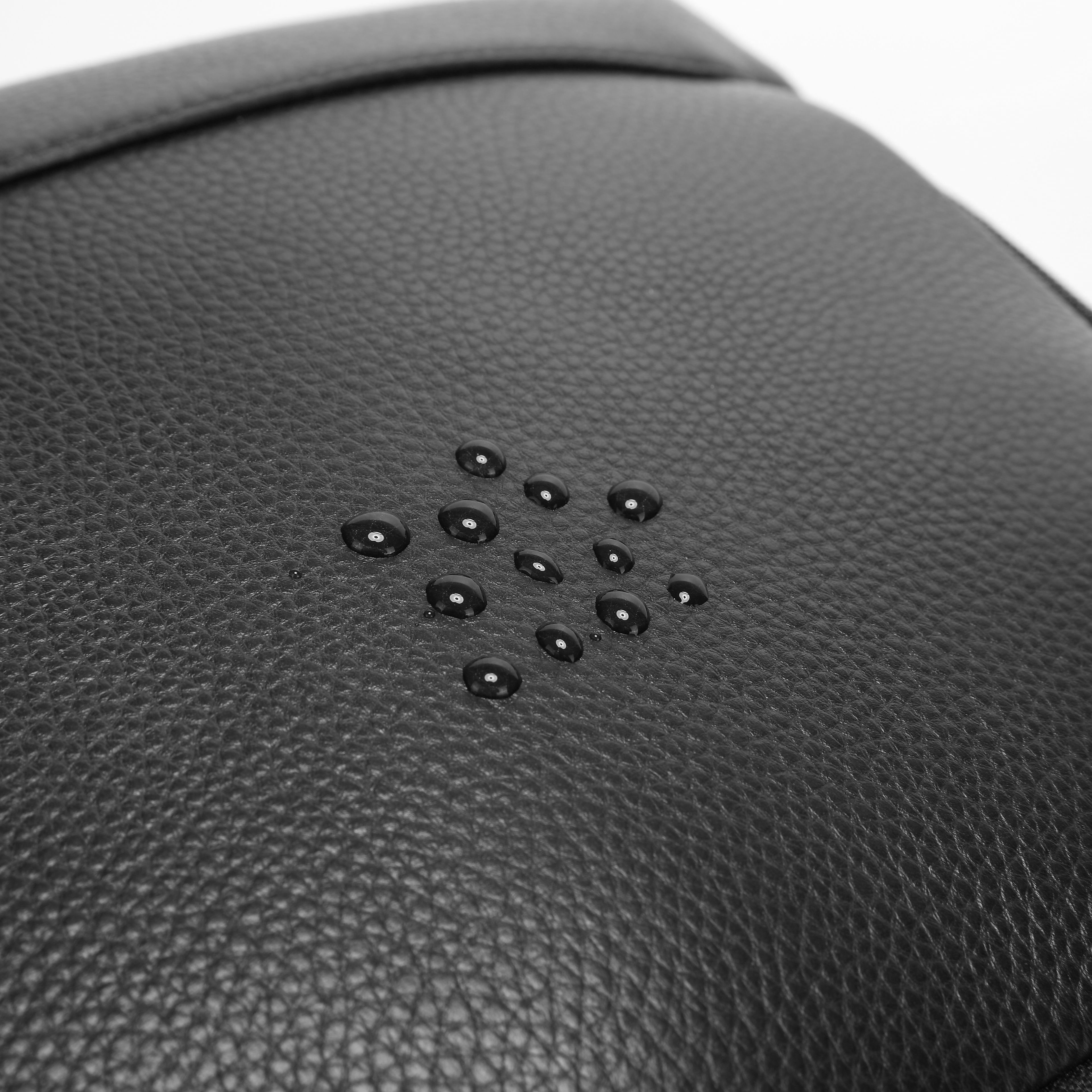 Mochila The Leatherpack de Bange Perú para oficina y trabajo, color negro, cuero genuino impermeable