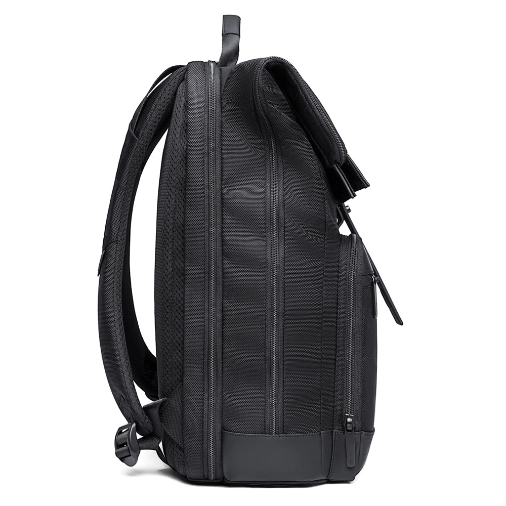 Mochila The Strappack de Bange Perú para el dia a dia, color negro, vista lateral