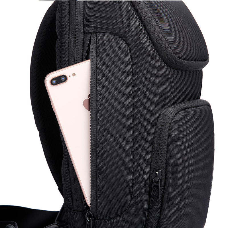 Pechera The Multipocket de Bange Perú para viajes, color negro, bolsillo lateral para celular